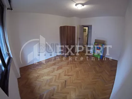 Rentgenova | 4zida.rs