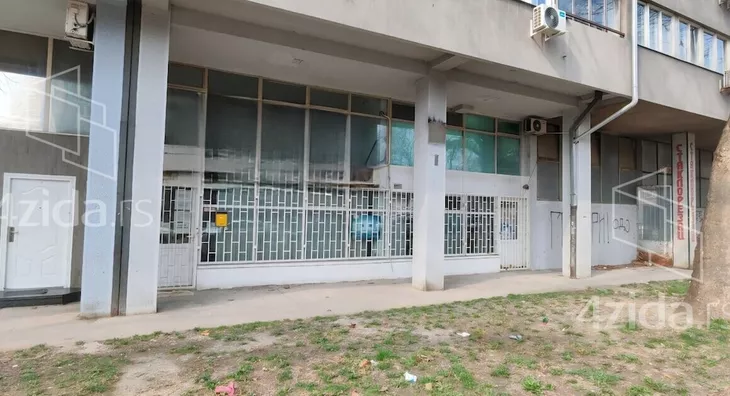 Poslovni prostor | 4zida