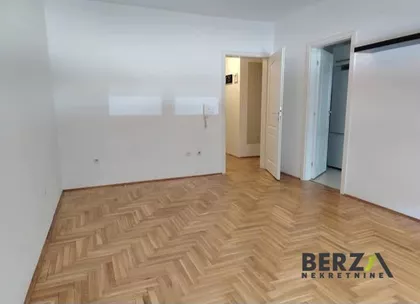 Železnička stanica | 4zida.rs