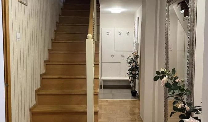 Četvoroiposoban stan | 4zida