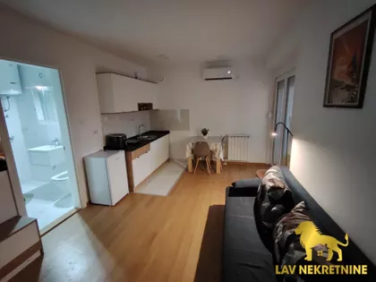 PAP PAVLA | 4zida.rs