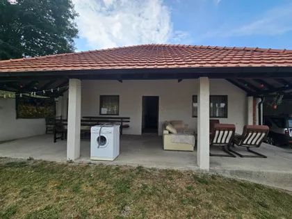 Kralja Vukašina 21 | 4zida.rs