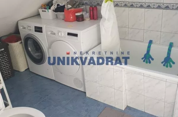 Šestosoban stan | 4zida