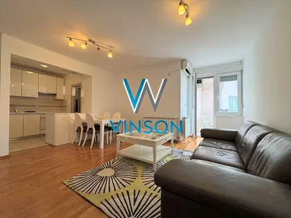 Petra Drapšina | 4zida.rs