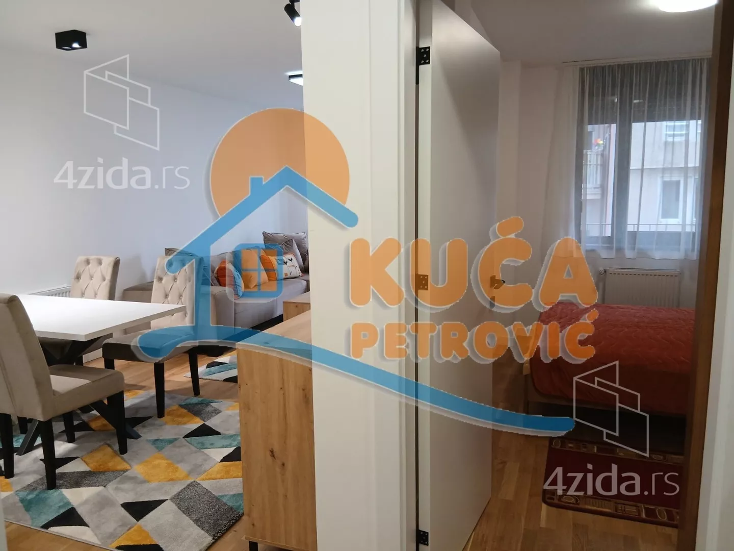 Jednoiposoban stan | 4zida