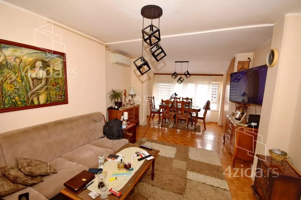 Dvoiposoban stan | 4zida