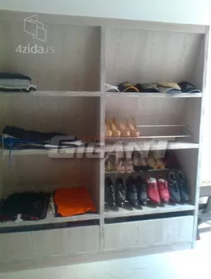 Devetosoban stan | 4zida