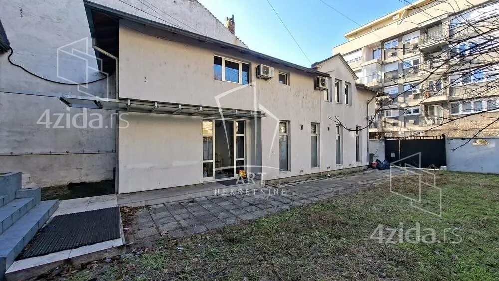 3-etažna kuća | 4zida