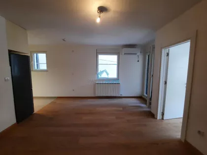 Milete Jakšića | 4zida.rs