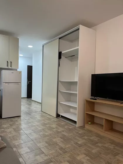 Petrovdanska | 4zida.rs