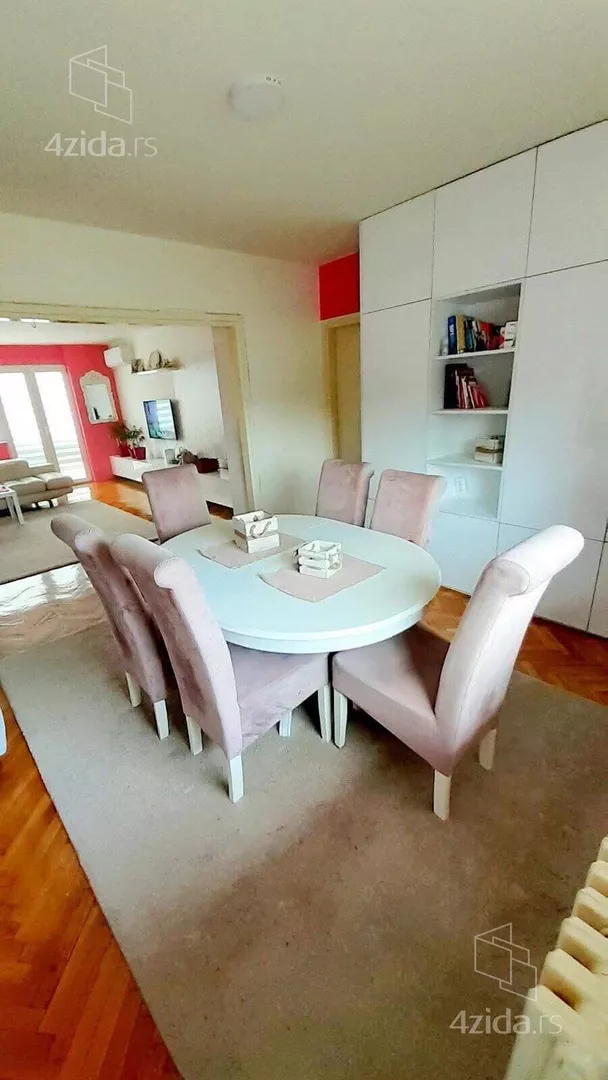 Troiposoban stan | 4zida