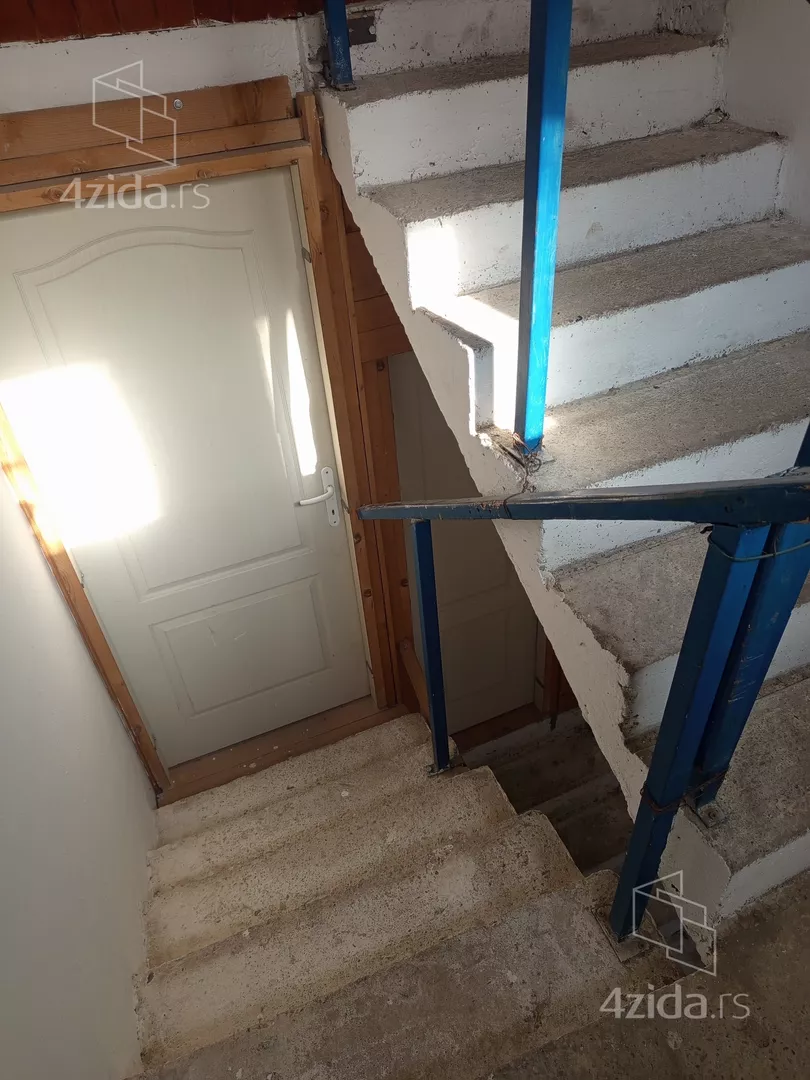 4-etažna kuća | 4zida