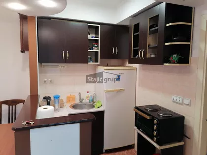 Albanske spomenice | 4zida.rs