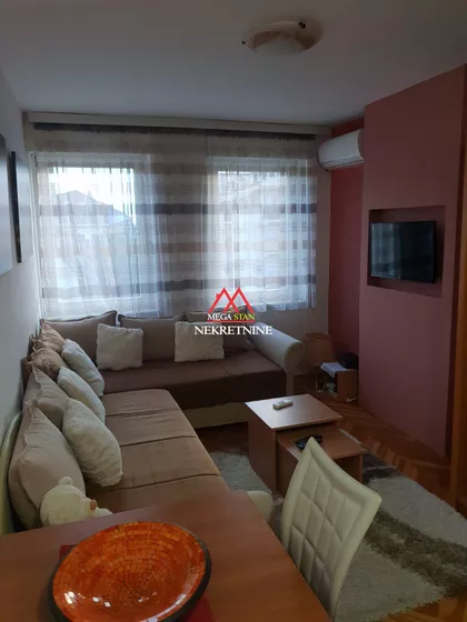 Bulevar Oslobođenja | 4zida.rs