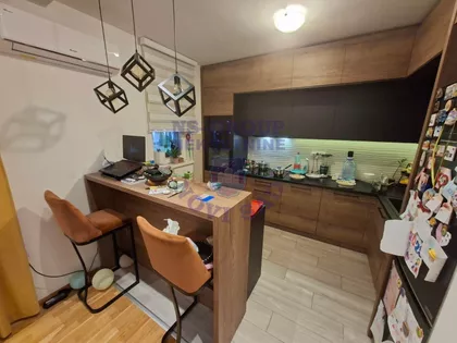 Dobre Jovanovića | 4zida.rs