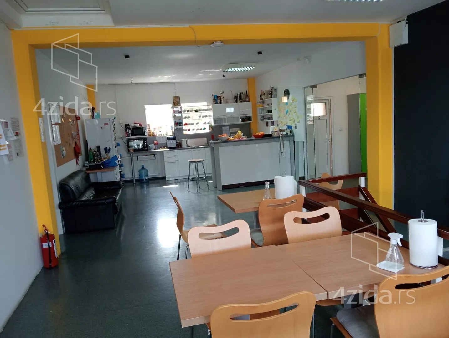 Poslovni prostor | 4zida