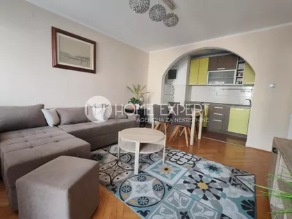 Cara Dušana | 4zida.rs