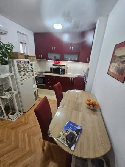 Braće Dirak Bb | 4zida.rs