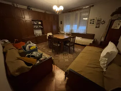 Trg Fontana 20/3 | 4zida.rs