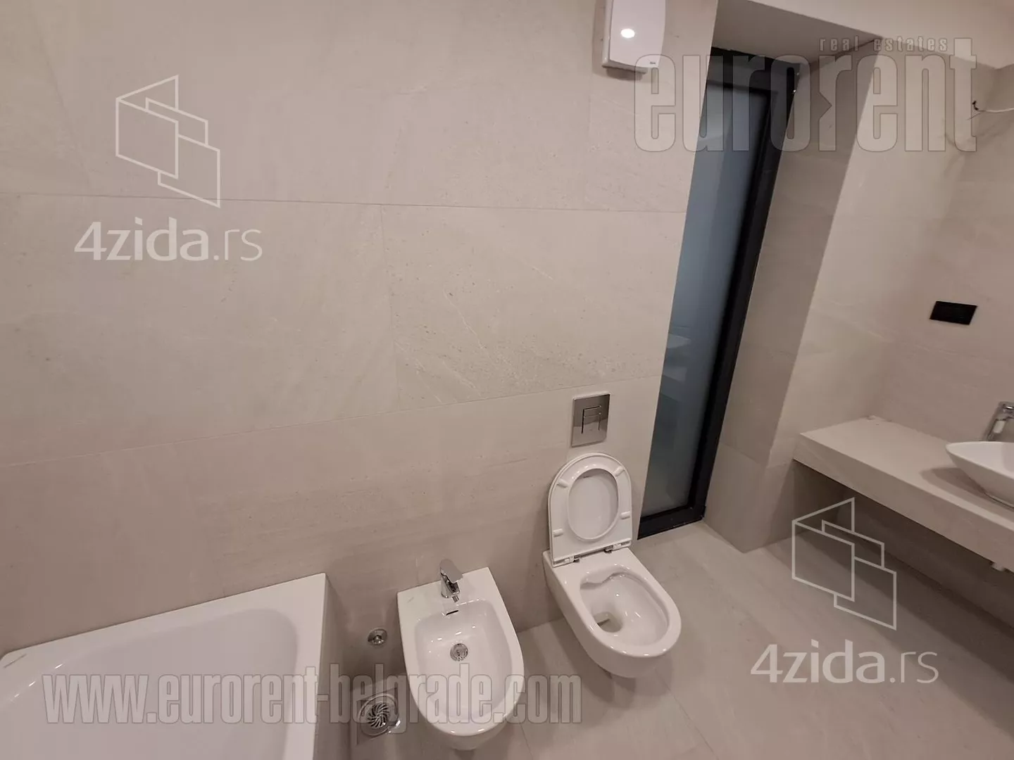 Petosoban stan | 4zida