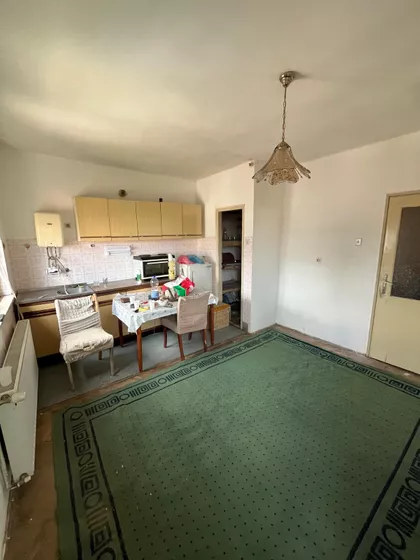 Jug Bogdana 5 | 4zida.rs