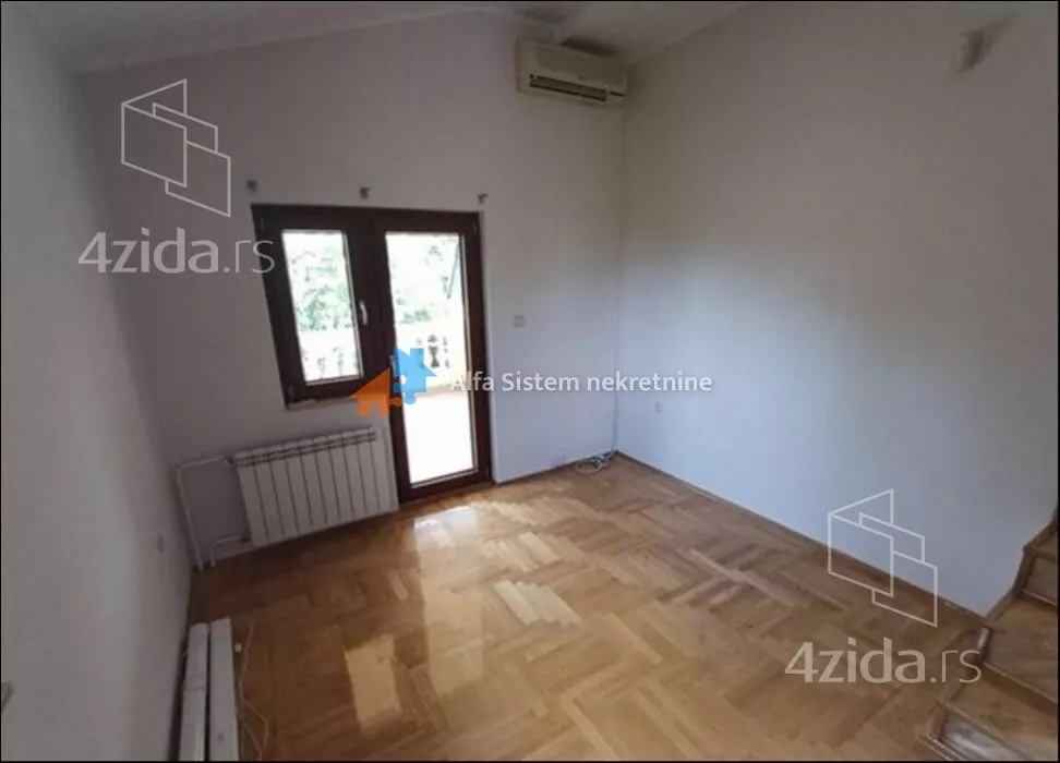 Šestosoban stan | 4zida