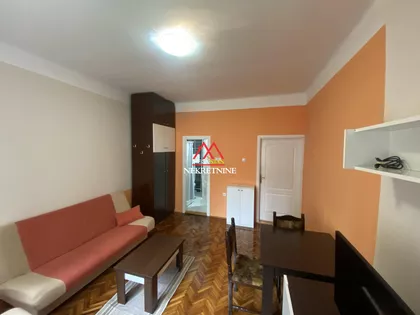 Poštanska | 4zida.rs