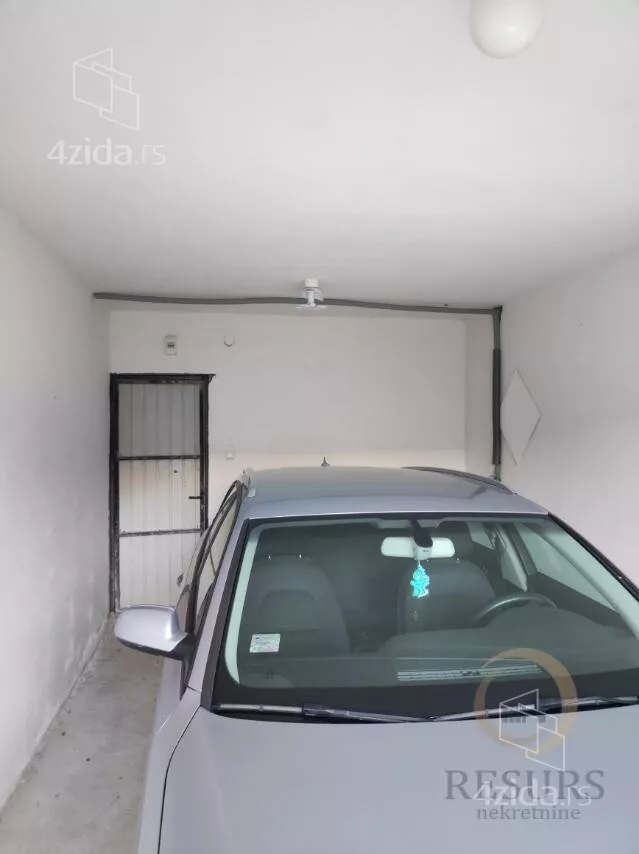 Garaža | 4zida