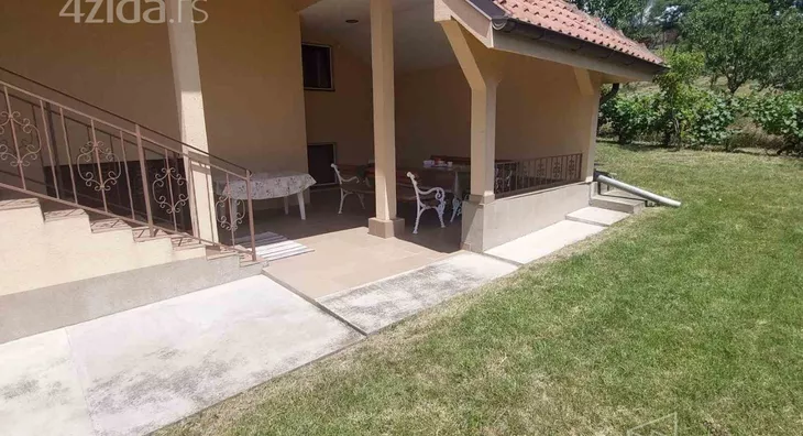 3-etažna kuća | 4zida