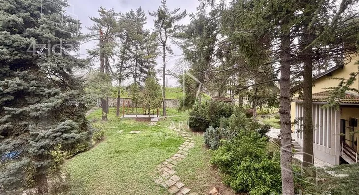 Petoiposoban stan | 4zida