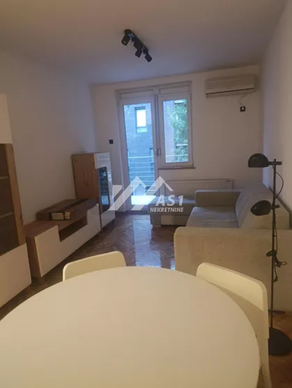 Toplice Milana | 4zida.rs