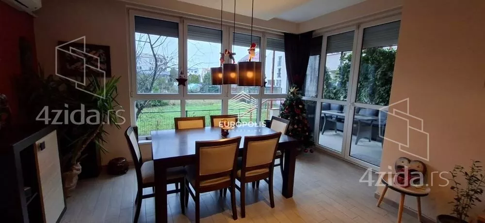 4-etažna kuća | 4zida