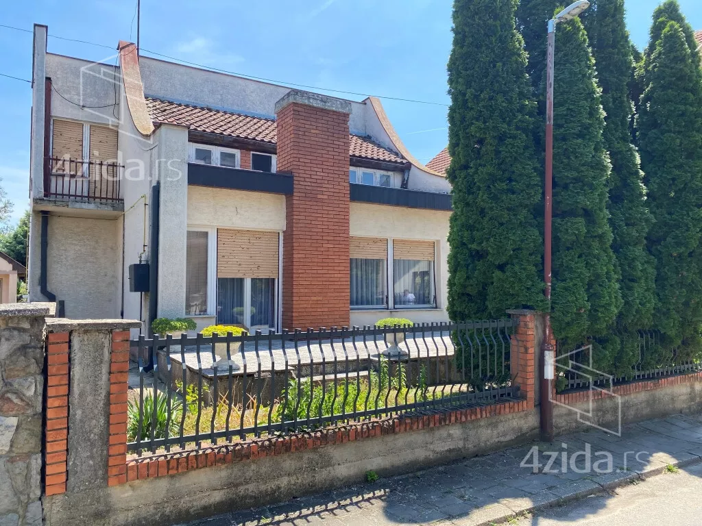 Kuća | 4zida