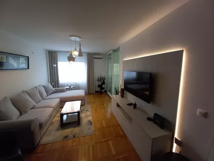 Bulevar Oslobođenja | 4zida.rs