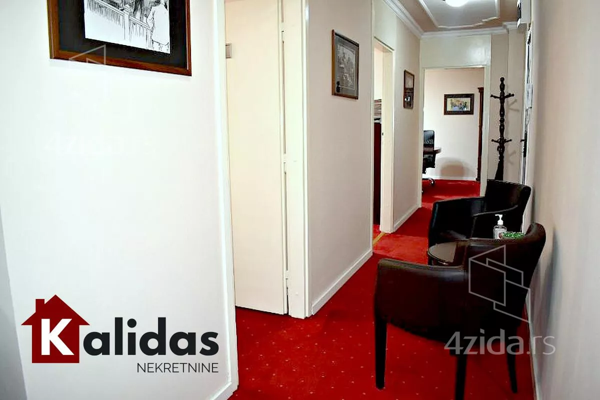 Troiposoban stan | 4zida