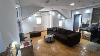 Kačićeva | 4zida.rs