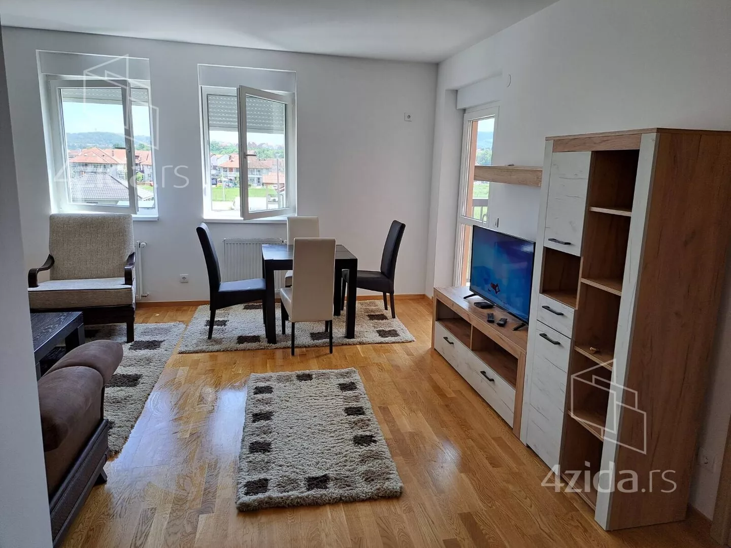 Troiposoban stan | 4zida