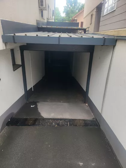Braće Kovač 30 | 4zida.rs
