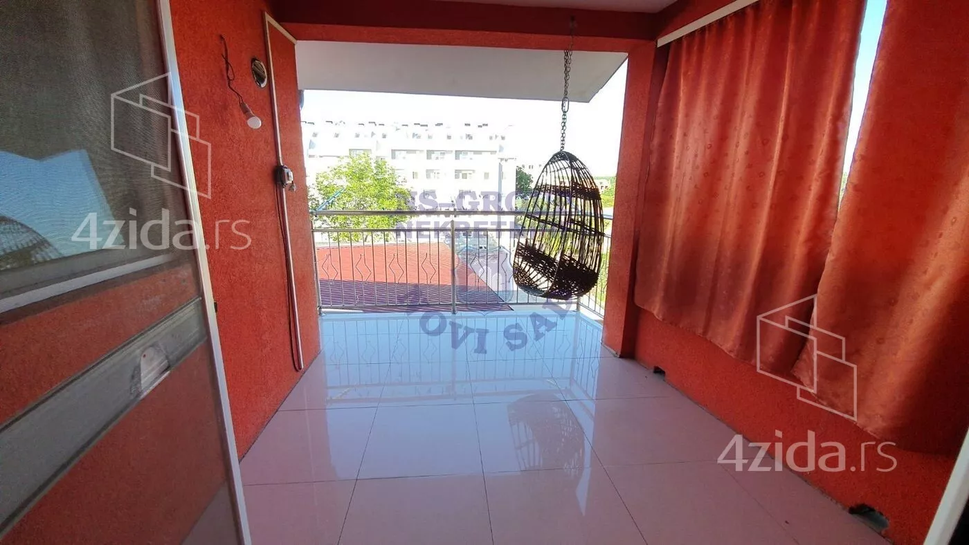 Šestosoban stan | 4zida