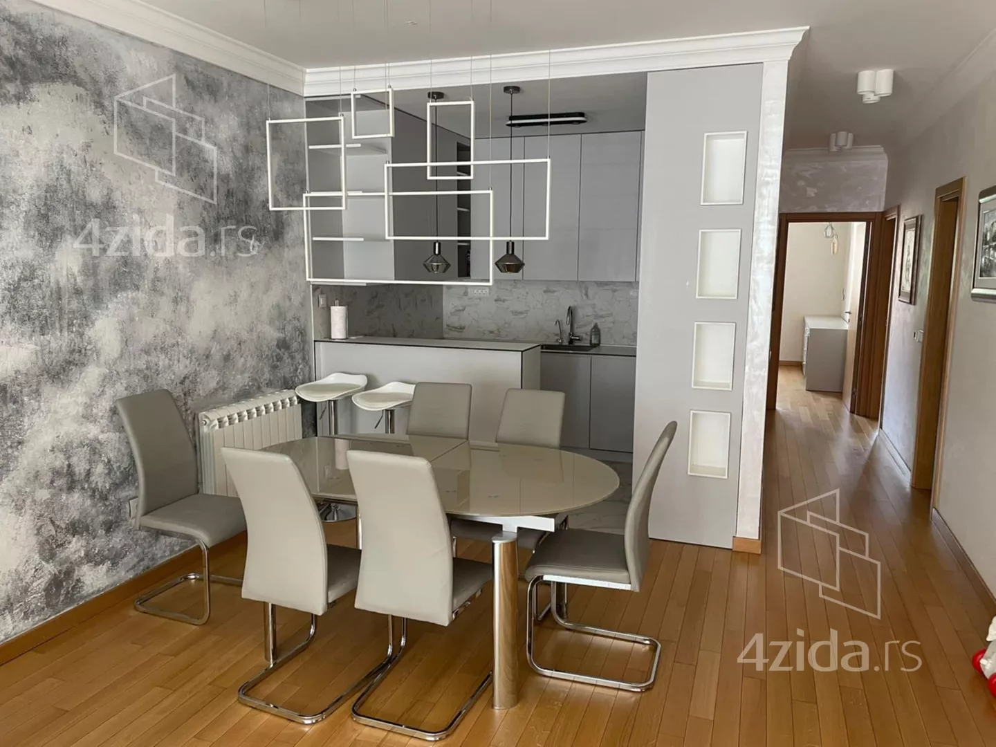 Troiposoban stan | 4zida