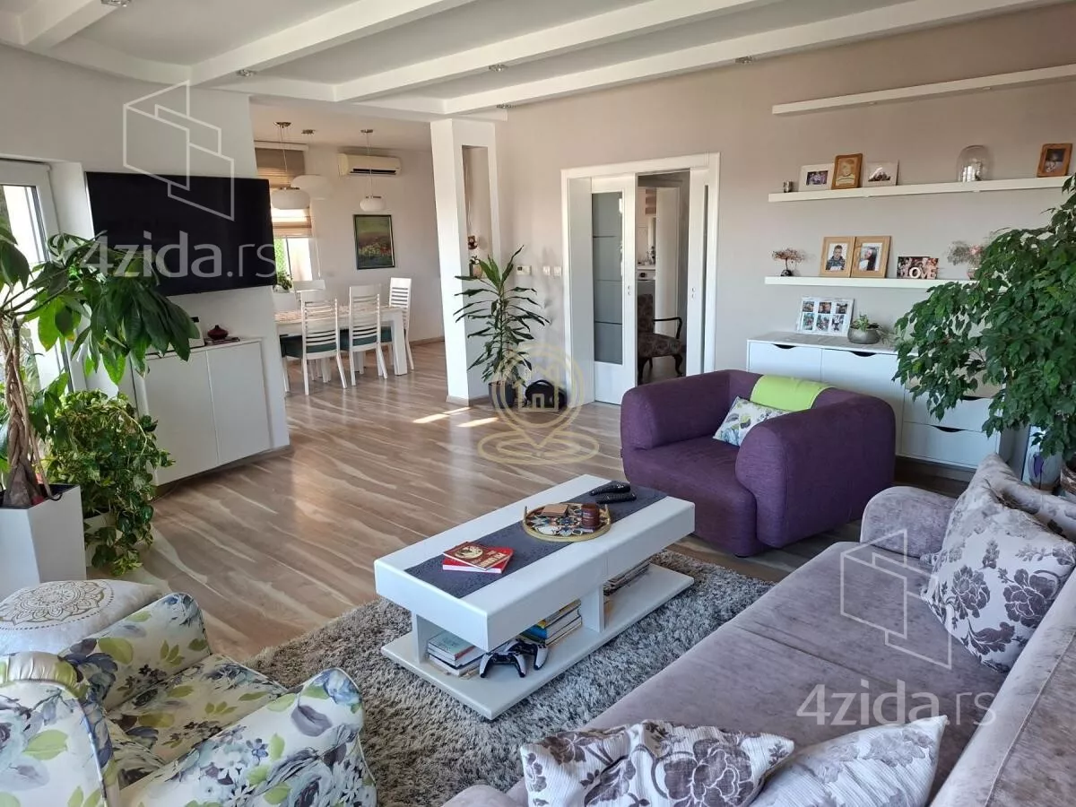 Kuća | 4zida