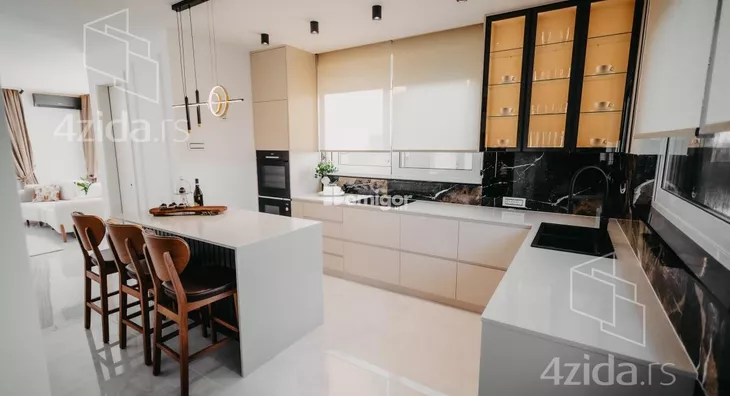 Petosoban stan | 4zida