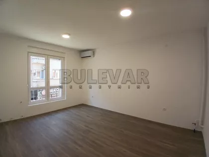 Obrenovićeva | 4zida.rs