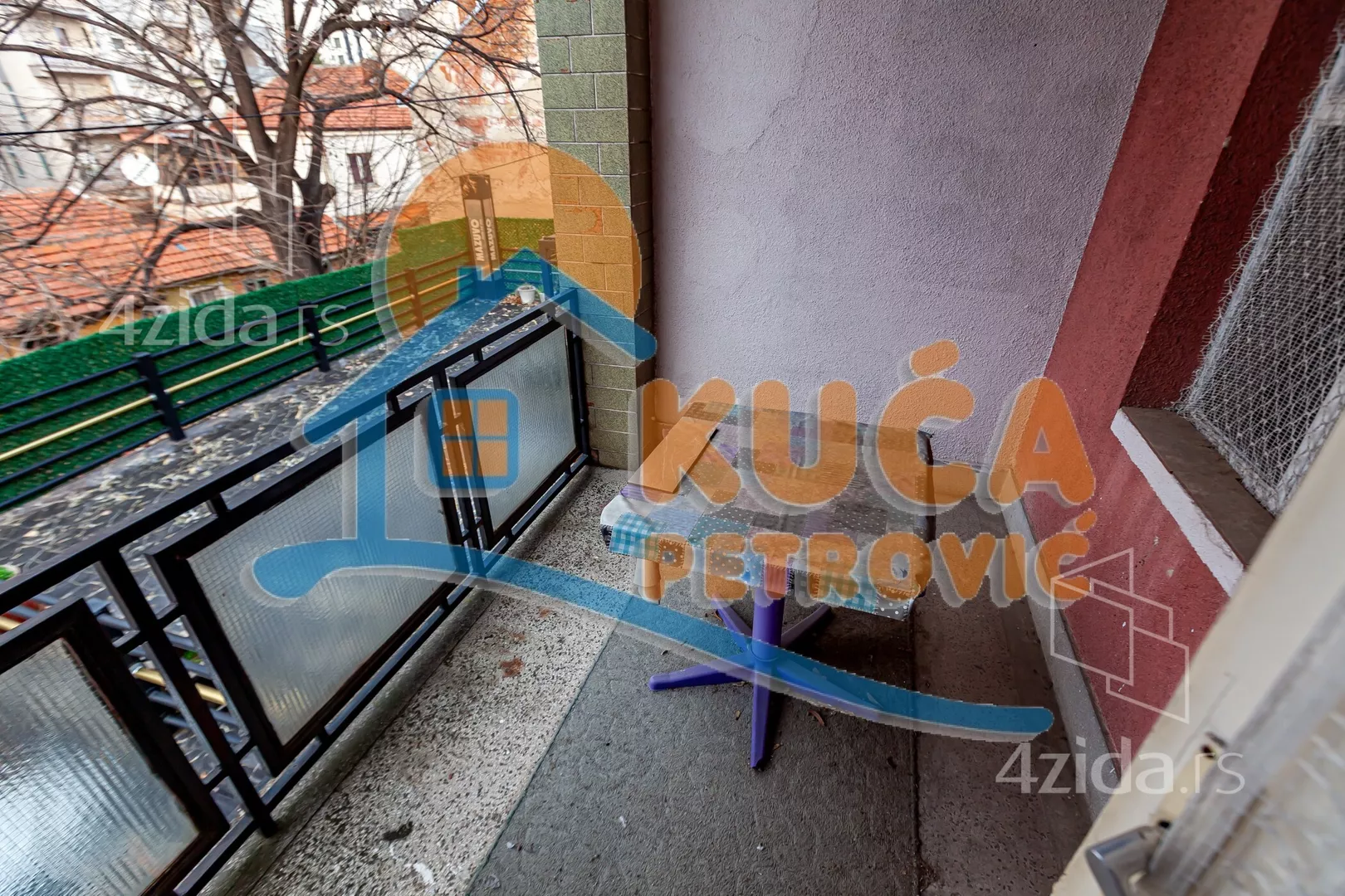 Troiposoban stan | 4zida