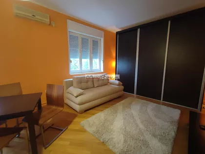 Gradska Bolnica | 4zida.rs