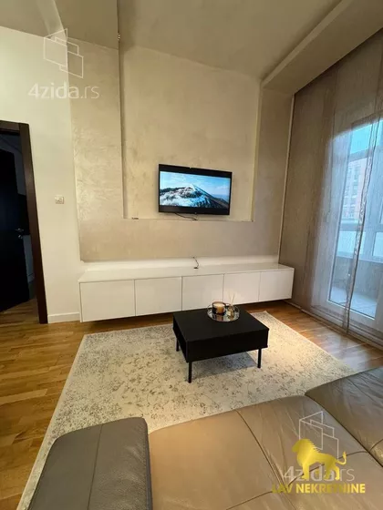 BULEVAR OSLOBOĐENJA | 4zida.rs