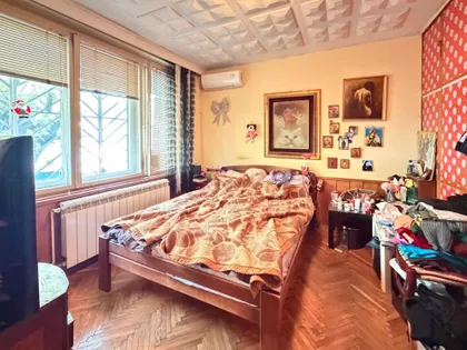 Svetomira Nikolajevića | 4zida.rs