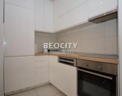 Bulevar Arsenija Čarnojevića | 4zida.rs