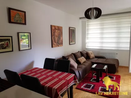 HILANDARSKA | 4zida.rs