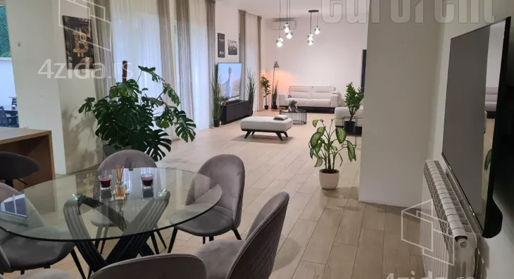 Šestosoban stan | 4zida